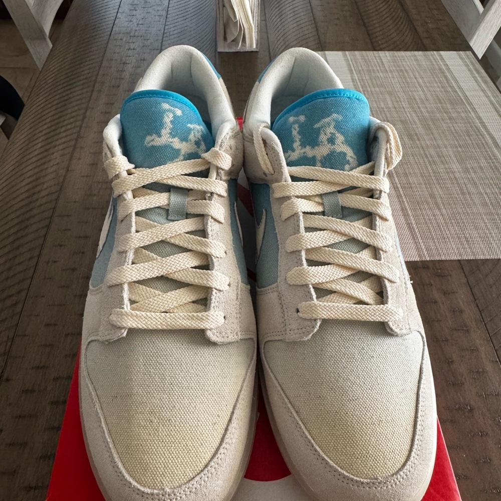 Nike Dunk SE Low “ Los Angeles”